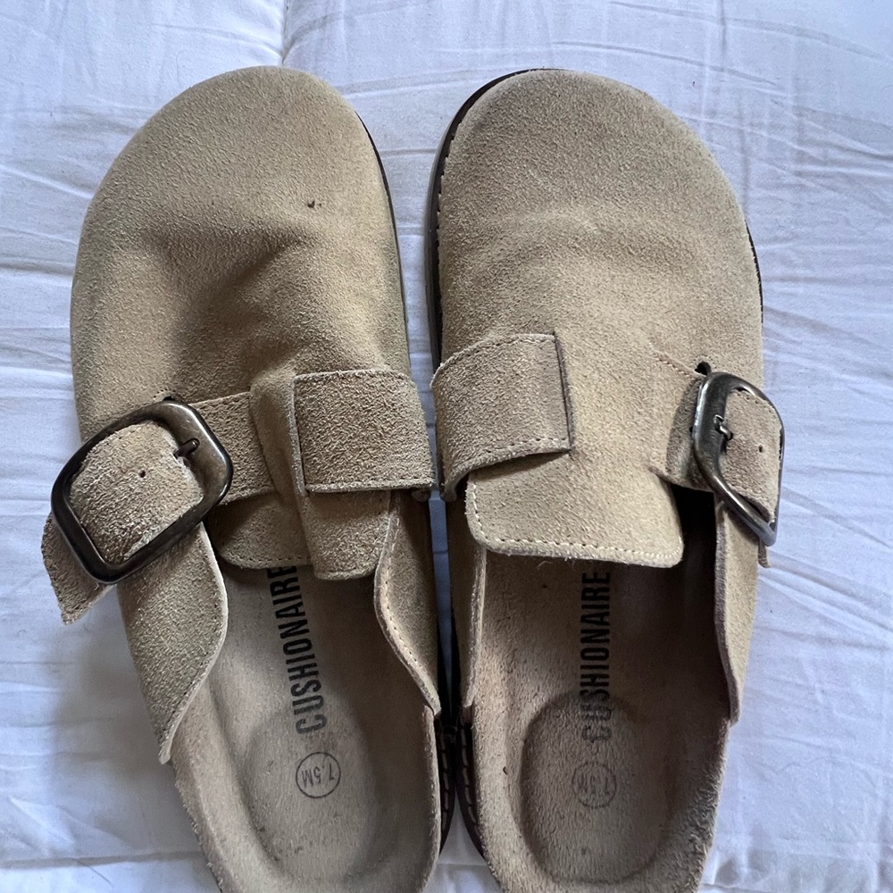 Cushionaire Tan Suede Buckle Mules